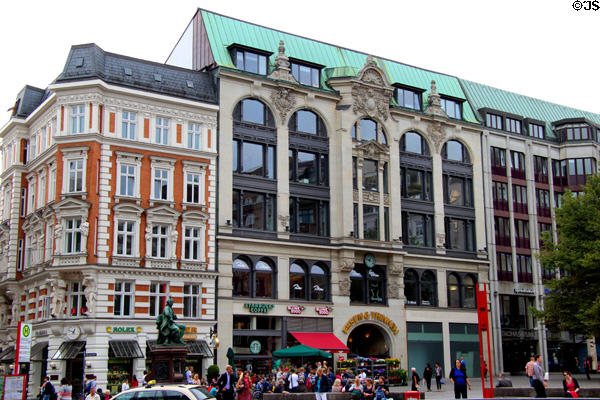Gänsemarkt buildings with statue of Gotthold Ephraim Lessing (1881) German writer by Fritz Schaper. Hamburg, Germany.