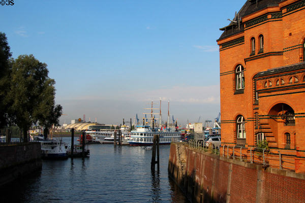 Harbor view from vintage Harbor Police Station at river's edge in HafenCity district. Hamburg, Germany.