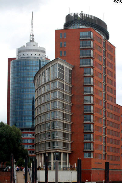 Columbus Haus aka Hanseatic Trade Center Tower (2002) in HafenCity. Hamburg, Germany. Architect: Nägele, Hofmann & Tiedemann.