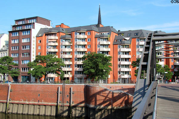Residential buildings beside Zollkanal beside Kibbelsteg brücke. Hamburg, Germany.