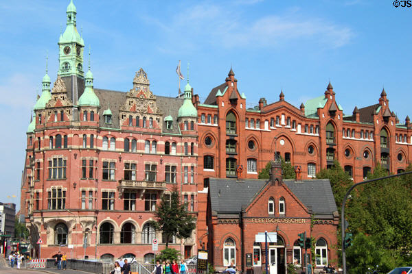 Heritage buildings on Holländischer Brook canal at Bei St Annen street beyond Fleetschlösschen monument. Hamburg, Germany.