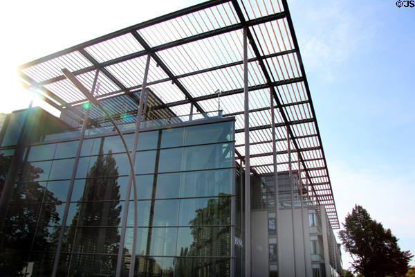 Modern commercial building (Rothenbaum chaussee at Hallerstraße). Hamburg, Germany.