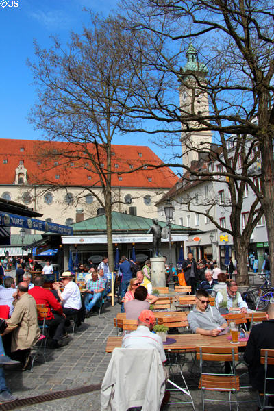Beer garden at Viktualienmarkt. Munich, Germany.