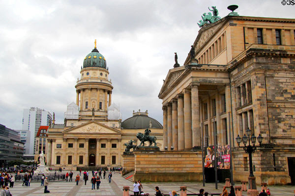 Neue Kirche, Berlin (aka German Cathedral) (1708, rebuilt 1981) (on Gendarmenmarkt) beside Konzerthaus Berlin. Berlin, Germany. Architect: Martin Grünberg & Giovanni Simonetti.