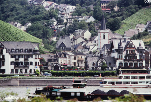 Rüdesheim am Rhein village. Germany.