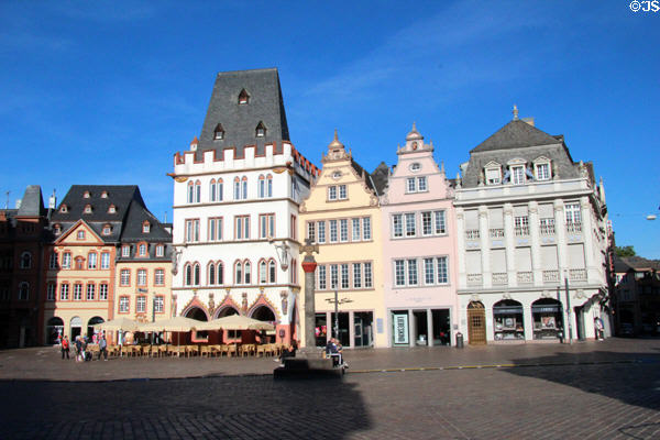 Expanse of Hauptmarkt with market cross in the center. Trier, Germany.