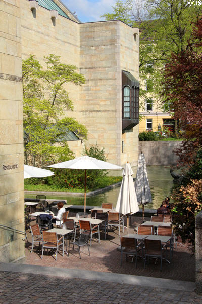 Cafe at Neue Pinakothek. Munich, Germany.