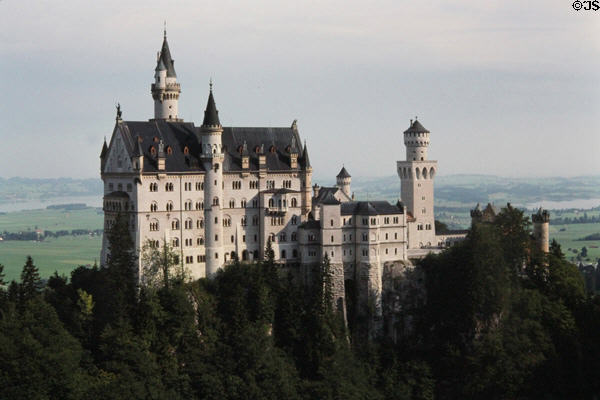 Neuschwanstein Castle (1886) on a rugged cliff near Füssen. Füssen, Germany.