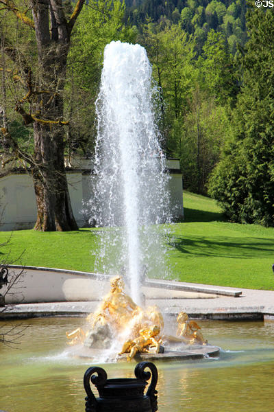 Gilded fountain, Flora & Putti, in front of Linderhof Castle. Ettal, Germany.