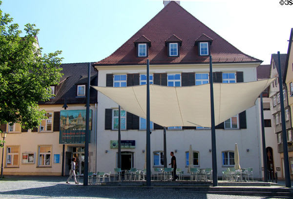 Ulmer Museum (opened 1925) a complex of four adjacent houses (16th-20thC) on Marktplatz, exhibits art, archeology & cultural history with emphasis on Ulm & Upper Swabia. Ulm, Germany.