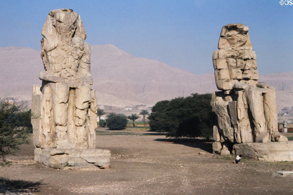 Colossi of Memmon (1350 BCE) depicting Pharaoh Amenhotep III in Thebes. Egypt.