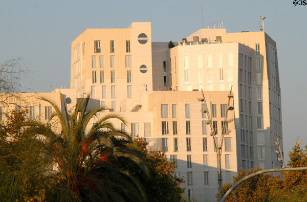 Bcn Palau (2010) (14 floors) (Carrer Doctor Aiguader 21). Barcelona, Spain.
