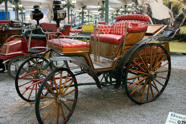 Benz (1893) face-to-face type Victoria, Germany; 20km/h (1 cylinder) in Schlumpf National Automobile Museum. Mulhouse, France.