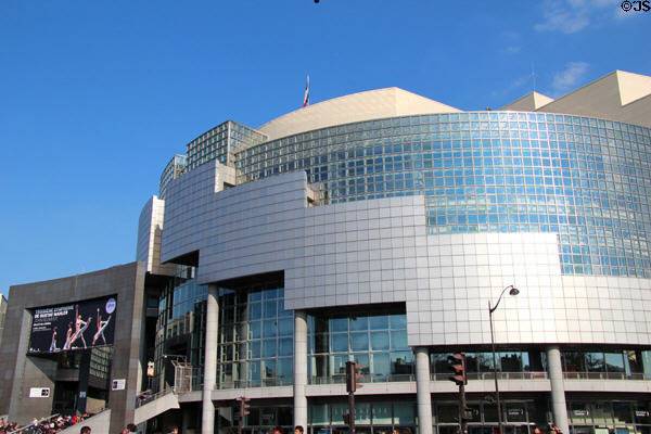 Bastille Opera House (1984-90) on Place de la Bastille. Paris, France. Architect: Carlos Ott.