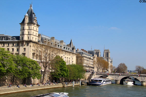 Tribunal Judiciaire on Quai des Orfèvres of Seine River. Paris, France.