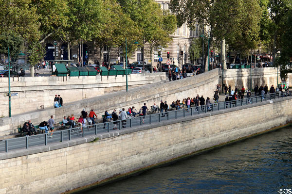 Walking trails along River Seine. Paris, France.