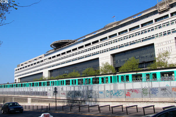 Embarcadère du Ministère des Finances over metro train on Bercy bridge. Paris, France.