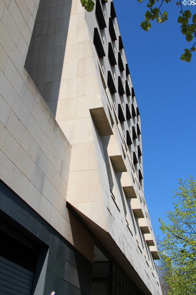 Window facade at Gehry's Cinémathèque Française. Paris, France.