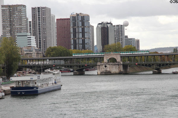 Seine River with Pont de Bir-Hakeim & Grenelle area tower residences. Paris, France.