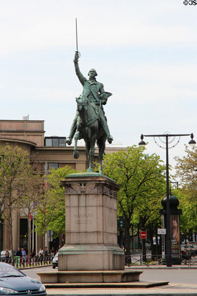 Equestrian statue of George Washington (1900) by Daniel Chester French (Place d'Iéna). Paris, France.