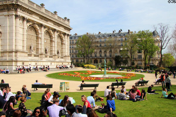 Square Brignole Galliera. Paris, France.