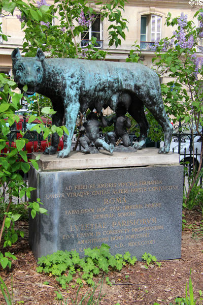 Wolf with Romulus & Remus statue replica of Roman original in Square Paul-Painlevé across from Cluny Museum. Paris, France.