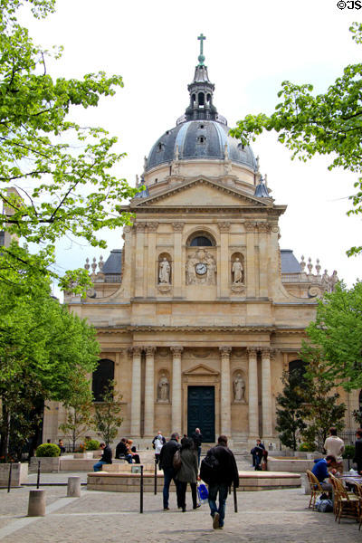 Sorbonne Chapel (Chapel of Sainte Ursule de la Sorbonne) (1642) (on Sorbonne square). Paris, France. Architect: Jacques Lemercier.