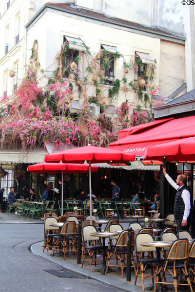 Rue de Buci streetscape in Latin Quarter. Paris, France.