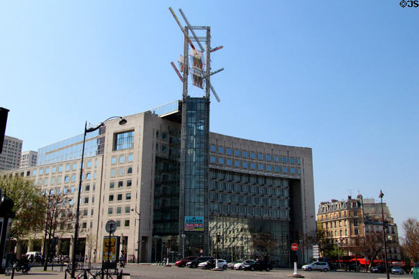 Shopping Center (30 Place d'Italie). Paris, France.