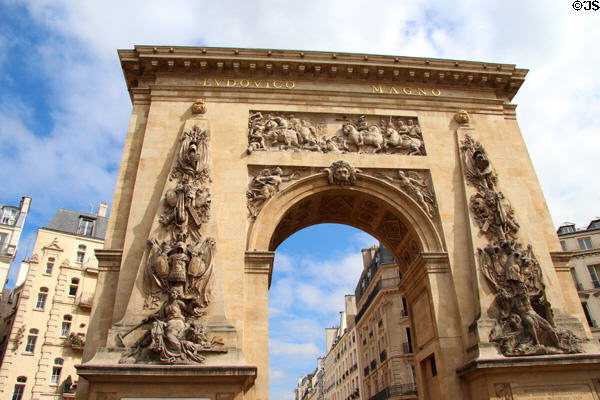 Port St.-Denis over Blvd. St.-Denis commemorating Louis XIV's 1672 Rhine Battles. Paris, France.