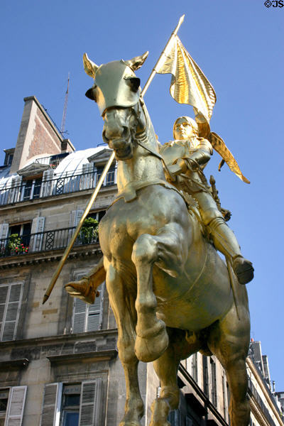 Jeanne D'Arc statue (1874) by Emmanuel Frémiet at Place des Pyramides. Paris, France.
