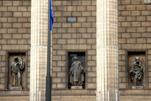 Sculptures of saints along side of Église de la Madeleine. Paris, France.