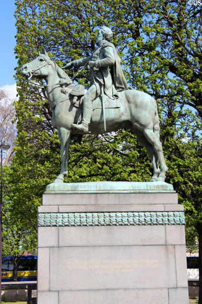 Simon Bolivar (1910) by Emmanuel Fremiet on Cours la Reine promenade near Place de la Concorde. Paris, France.