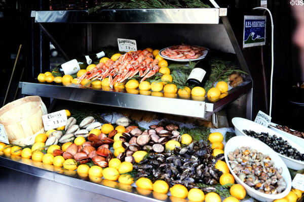 Shellfish shop display. Paris, France.