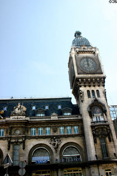 Clock tower of Gare de Lyon modeled on Big Ben in London. Paris, France.