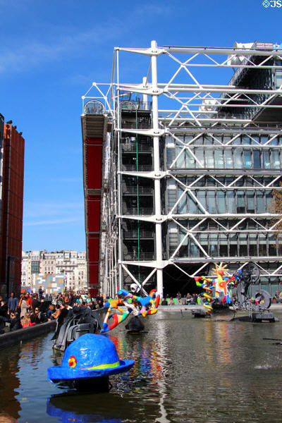 Stravinsky Fountain (1983) by Jean Tinguely & Niki de Saint Phalle at Georges Pompidou Center. Paris, France.
