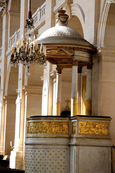 Pulpit in veterans' Cathédrale Saint-Louis-des-Invalides at Les Invalides. Paris, France.