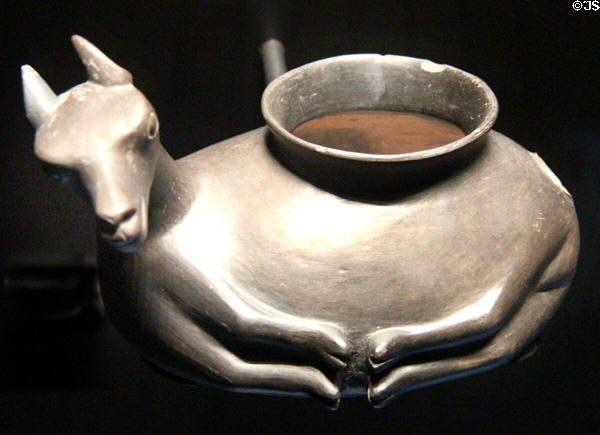 Tiwanaku-Wari ceramic vessel depicting llama (300-1150) from Bolivia at Musée du quai Branly. Paris, France.