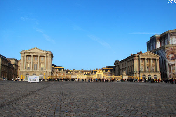 Royal Court approach to Versailles Palace. Versailles, France.