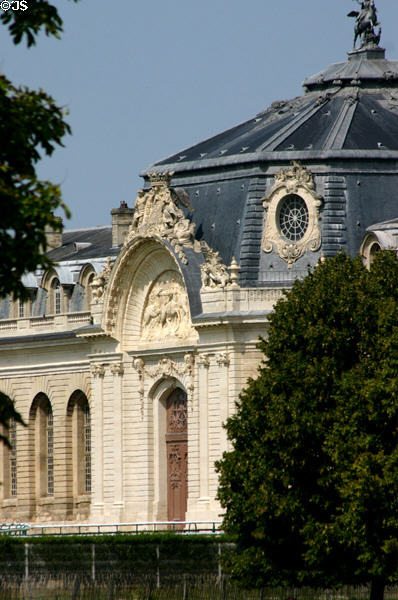 Main entrance to Grand Stables at Château de Chantilly. Chantilly, France.