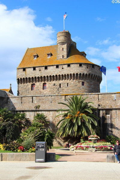 Château, city walls & gardens. St Malo, France.