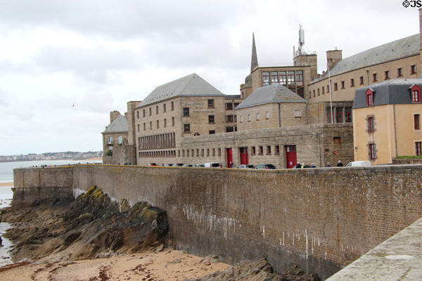 Walls along Quai Saint-Louis. St Malo, France.