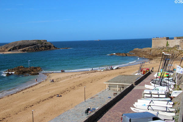 Plage Bon Secours. St Malo, France.