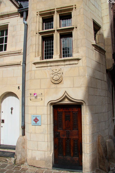 Historic building (15thC) with mullion windows called the Crescent in recognition of an chivalric order created by King René in Angers old town. Angers, France.