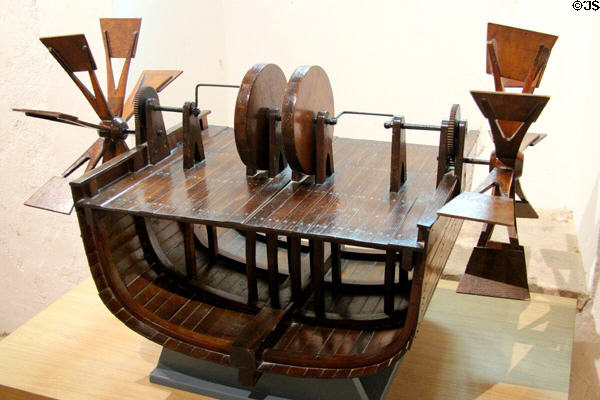 Paddle-Boat, concept later used in paddle steamer, model developed from Da Vinci drawing in Model Room at Château de Clos Lucé. Amboise, France.