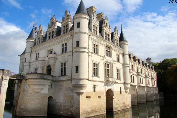 Chenonceau Chateau entrance & bridge. Chenonceau, France.