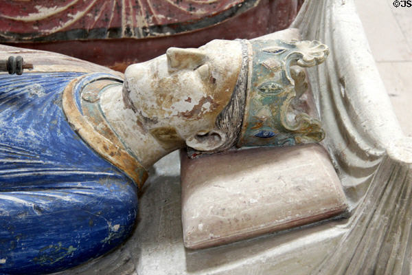 Tomb of Henry II Plantagenet, King of England (1154-89) at Fontevraud Abbey. Fontevraud, France.