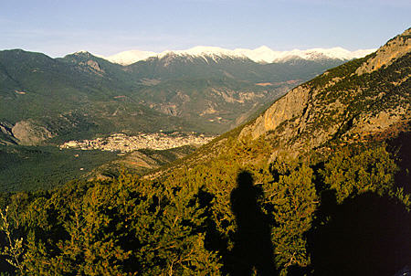 Mountains west of Delphi (Delfi). Greece.