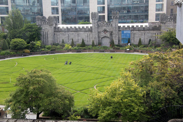 Dubblinn Gardens (1680) & former coach house (1830) at Dublin Castle. Dublin, Ireland.