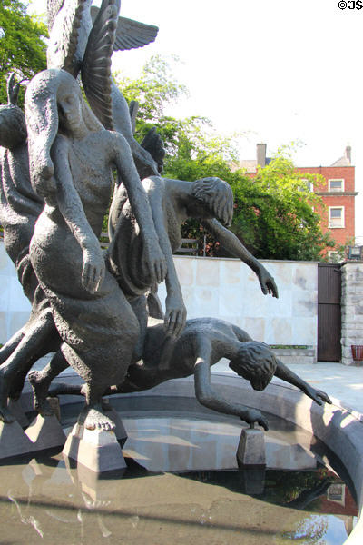 Children of Lir sculpture (1971) by Oisín Kelly at Garden of Remembrance. Dublin, Ireland.